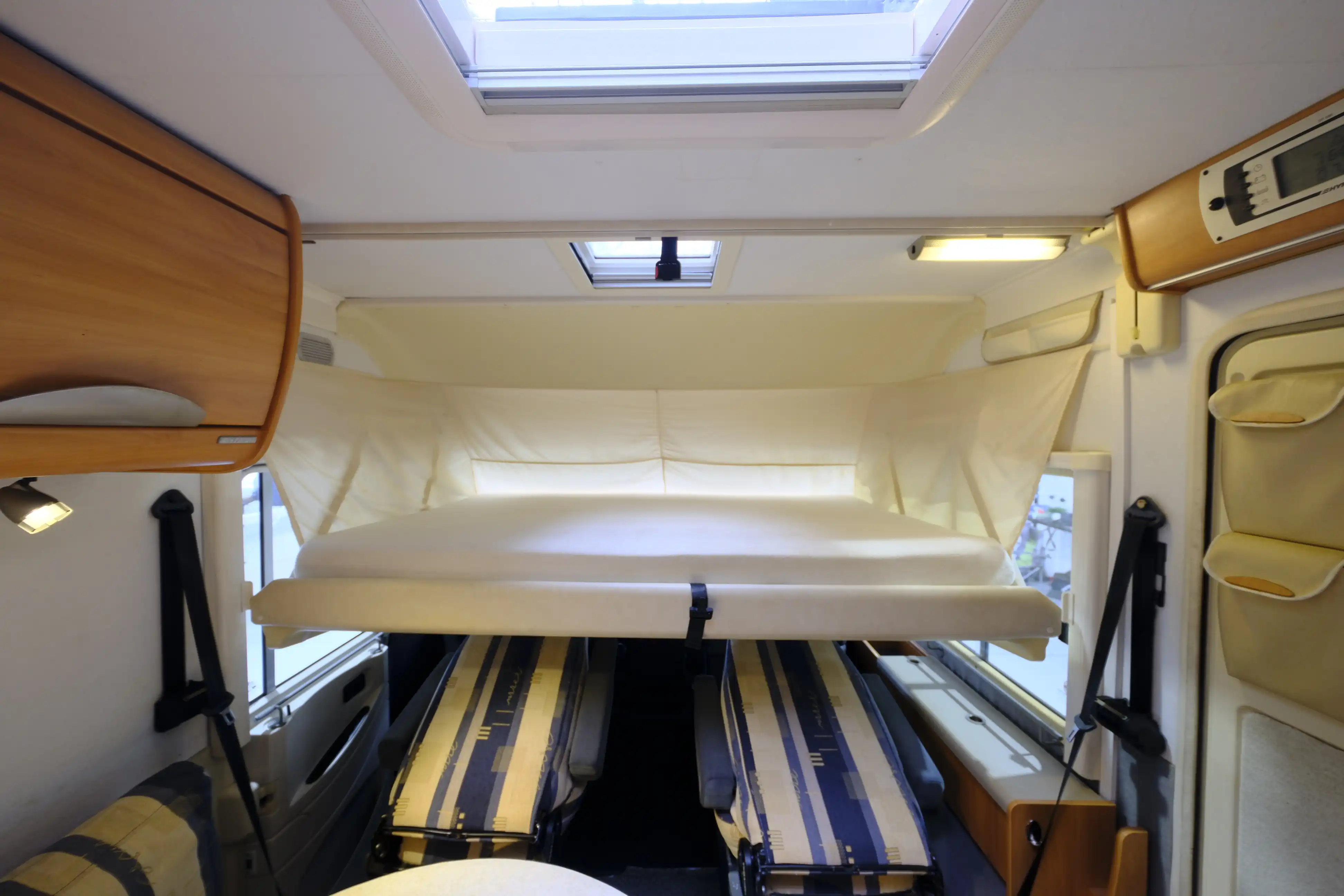 HYMER-ERIBA B 504
